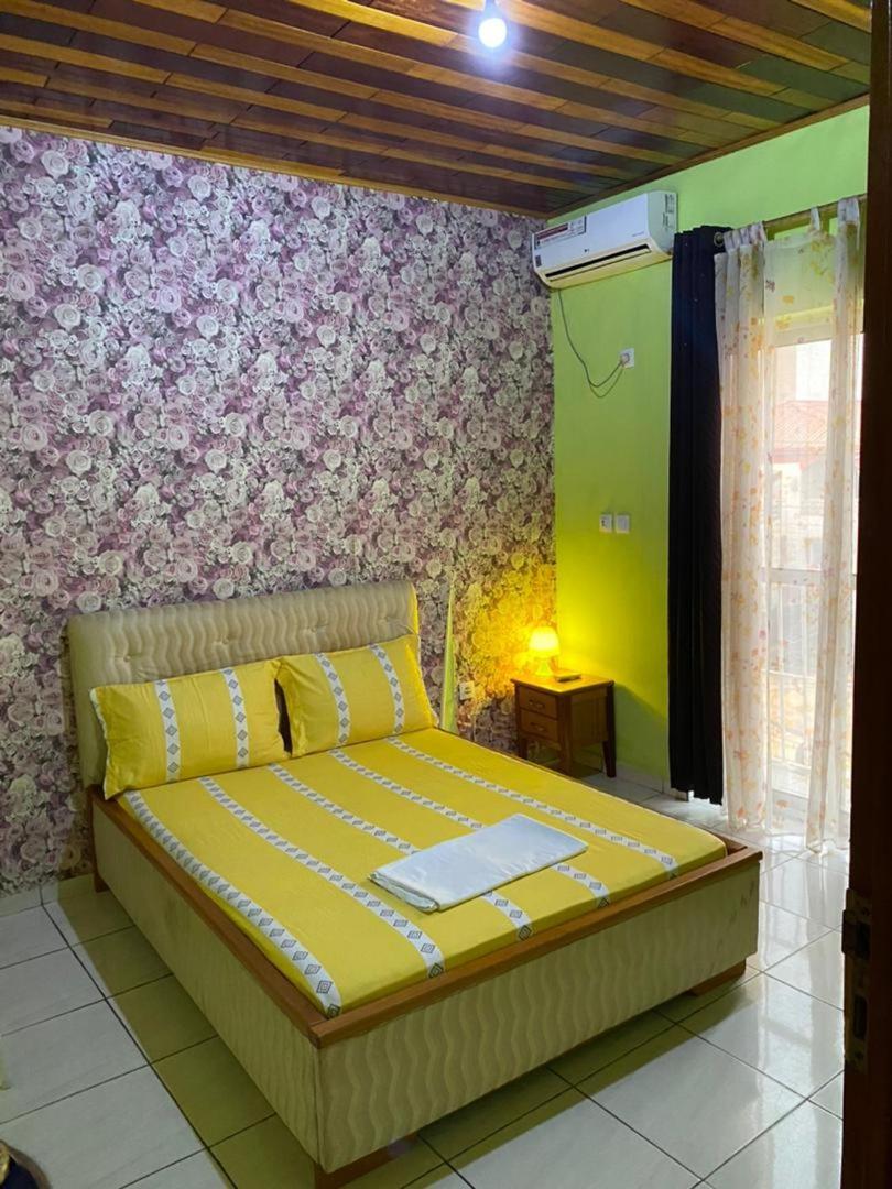 Cave Royale - Chambres-Studios-Apparts meublés - Logpom Hopithal des soeurs ápres Camara Laye Douala Esterno foto